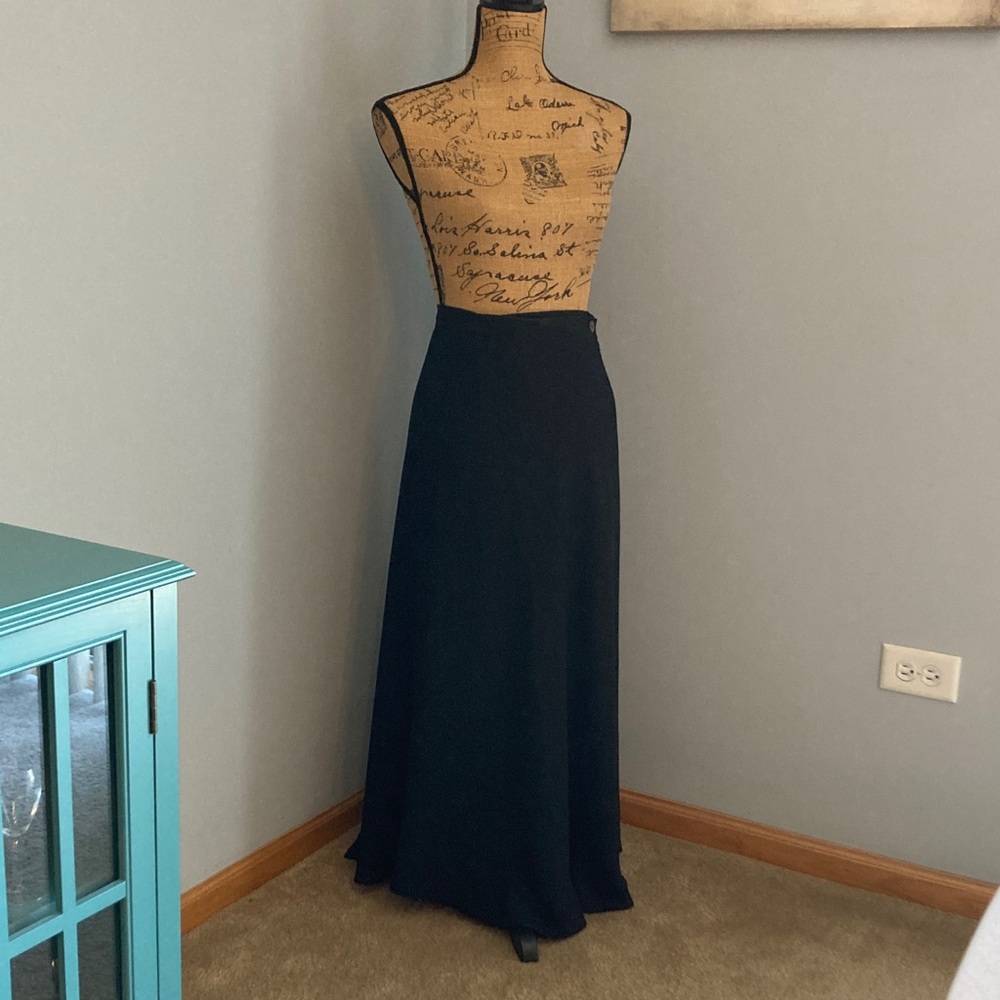 The Limited Elegant Black Maxi Wrap Skirt Women Size 12 EUC